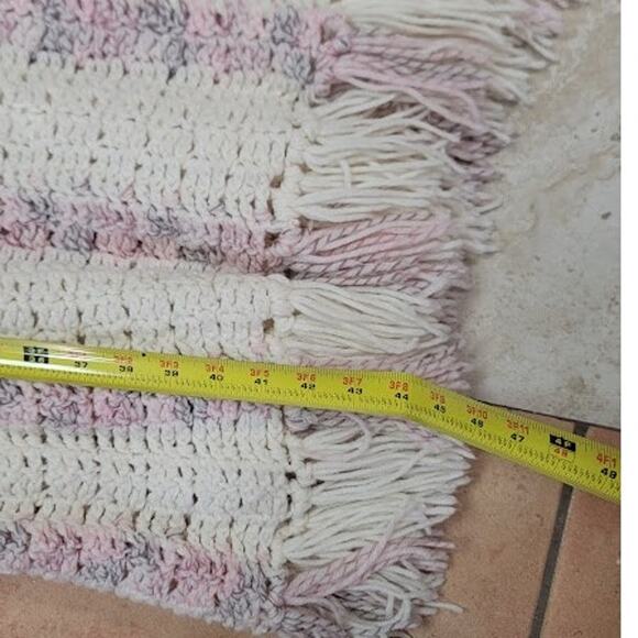 Queen/ Full Bedspread Afghan Handmade Cream Purple Pink 98" x 60" Fishermans Rib - Picture 4 of 6